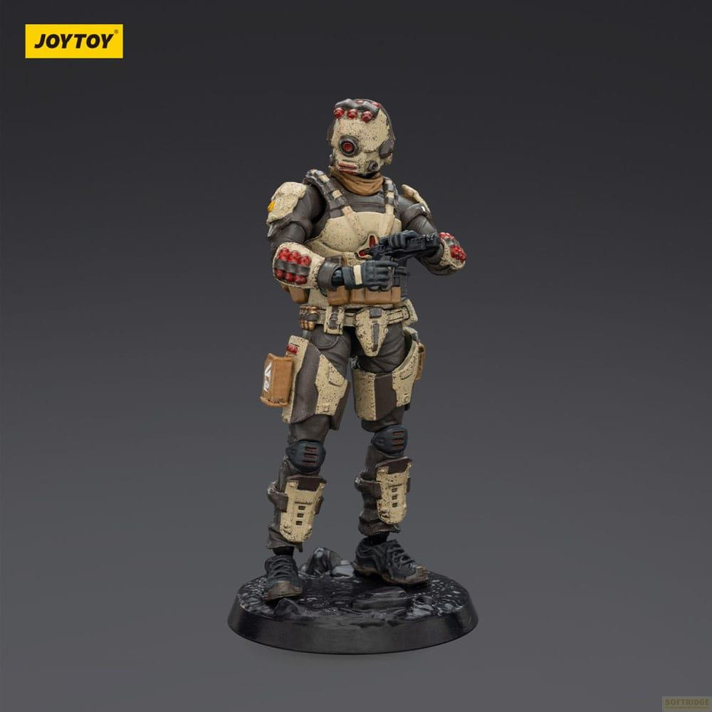 Eine Actionfigur eines Soldaten in dunkler Rüstung mit roten Akzenten und einer Waffe.