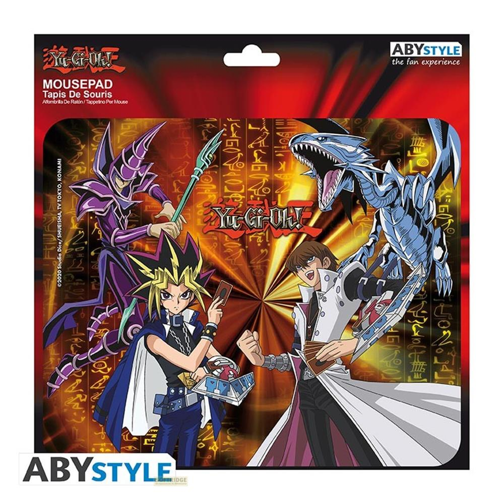 Yu-Gi-Oh! Charaktere Yugi, Kaiba, dunkler Magier und blauer Drache auf Mauspad-Verpackung.