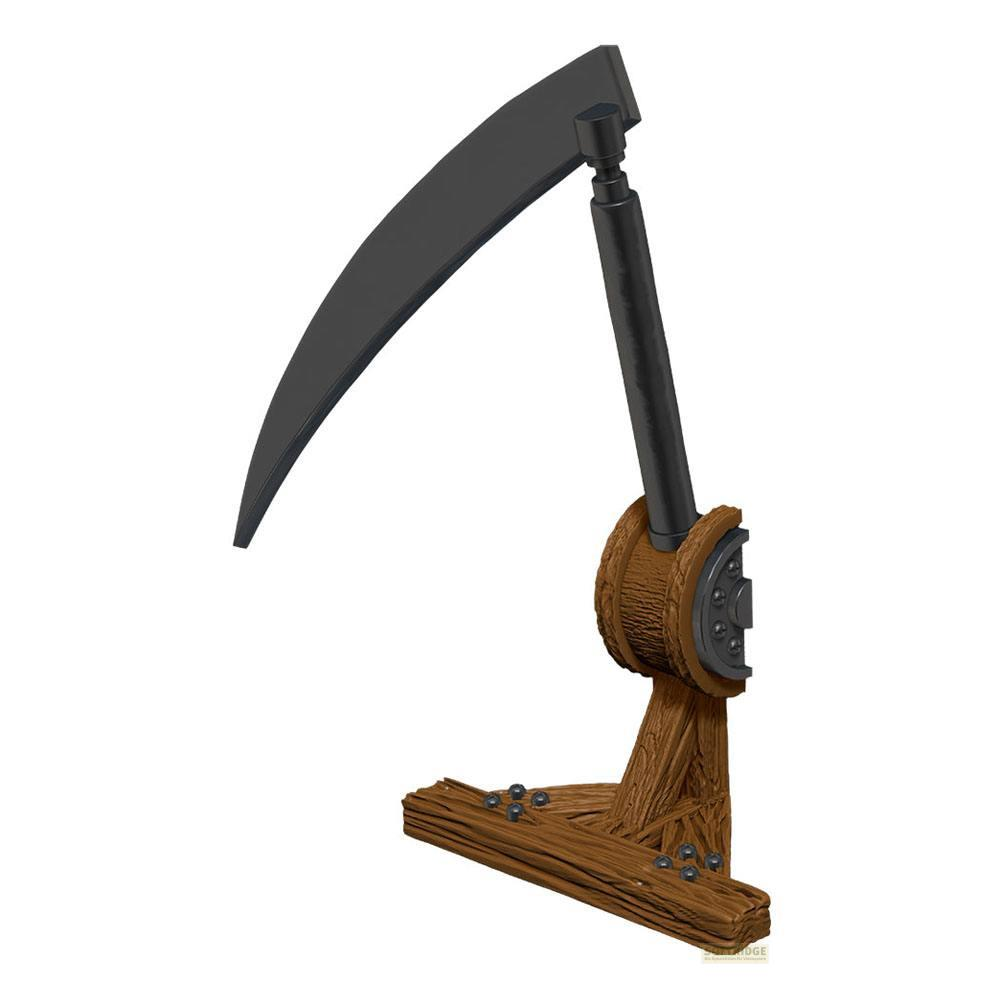 Schwarze Sense mit Holzsockel, Kugeln und Zahnradmechanismus.