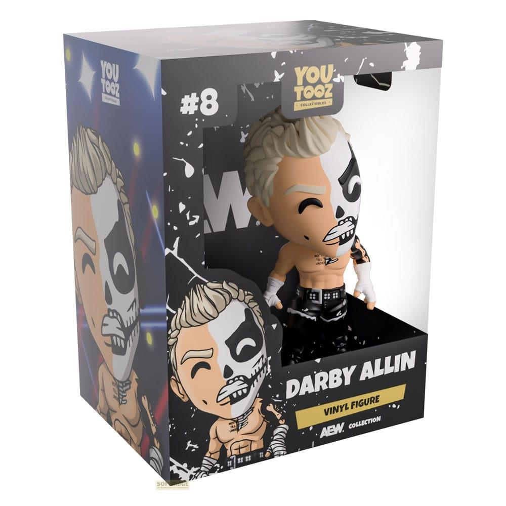 Darby Allin Vinyl Figur in AEW-Sammlerbox mit Totenkopf-Design.