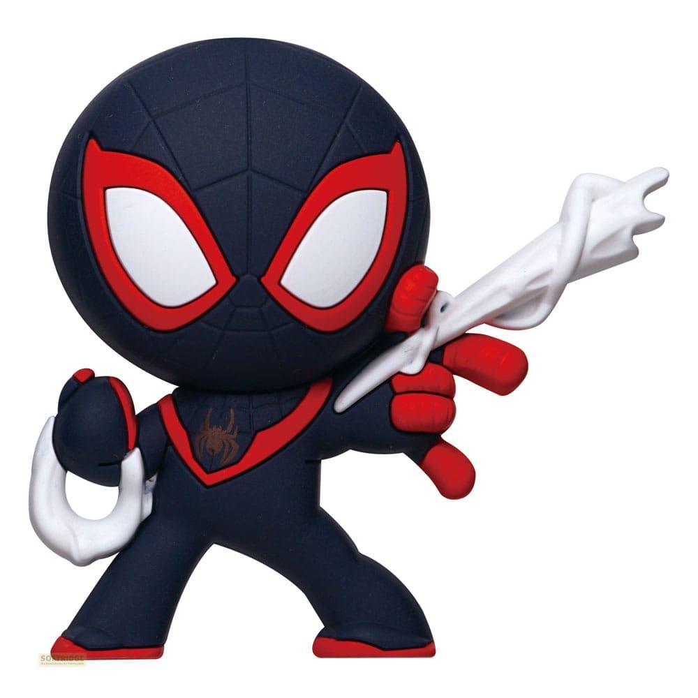 Eine niedliche Miles Morales-Figur in Blau und Rot mit weißen Spinnennetzen.