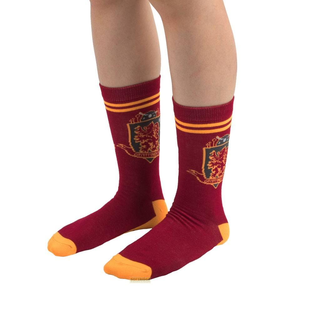 Rote Socken mit Gryffindor-Wappen und orangefarbenen Zehen und Fersen.