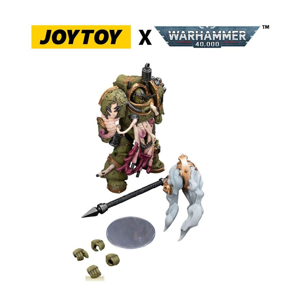 Zielona figurka akcji JoyToy z Warhammera 40k z toporem i włócznią.