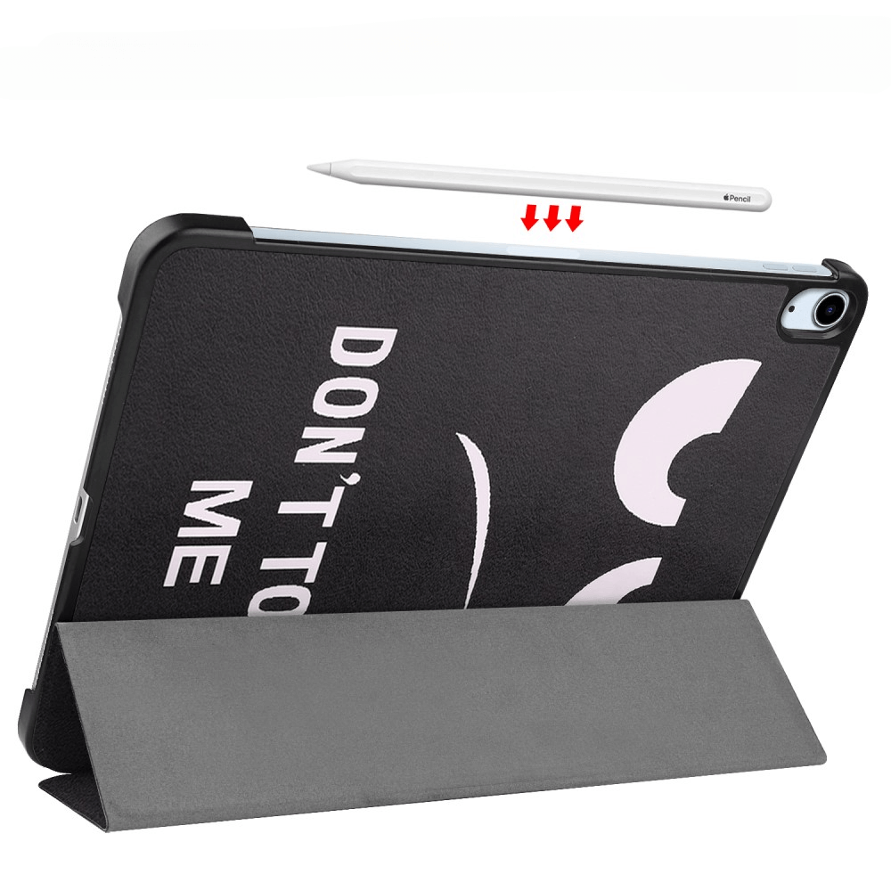Une tablette noire avec support stylet et impression "DON'T TO ME".