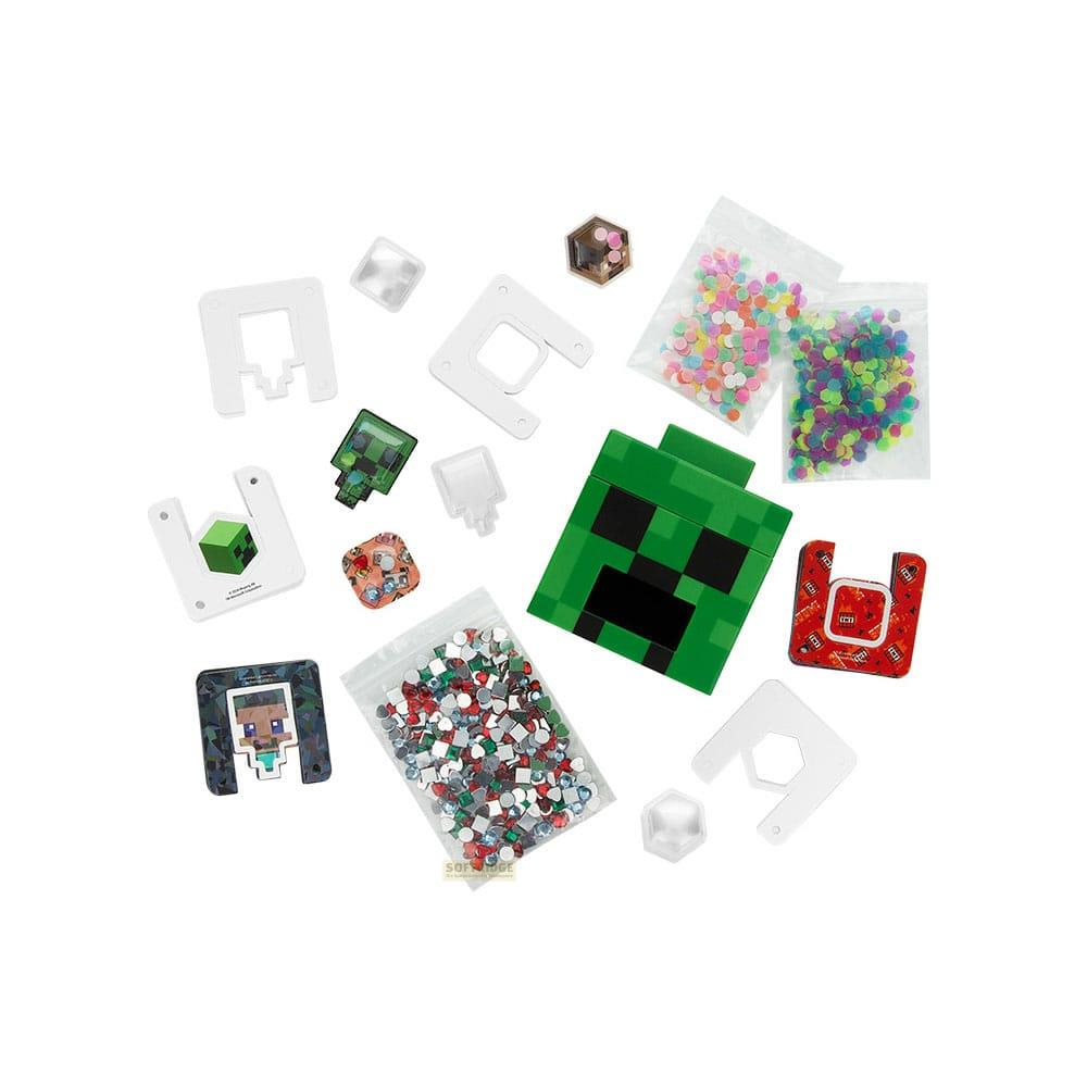 Minecraft-Themen-Accessoires: Creeper-Kopf, Figuren und Glitzer.