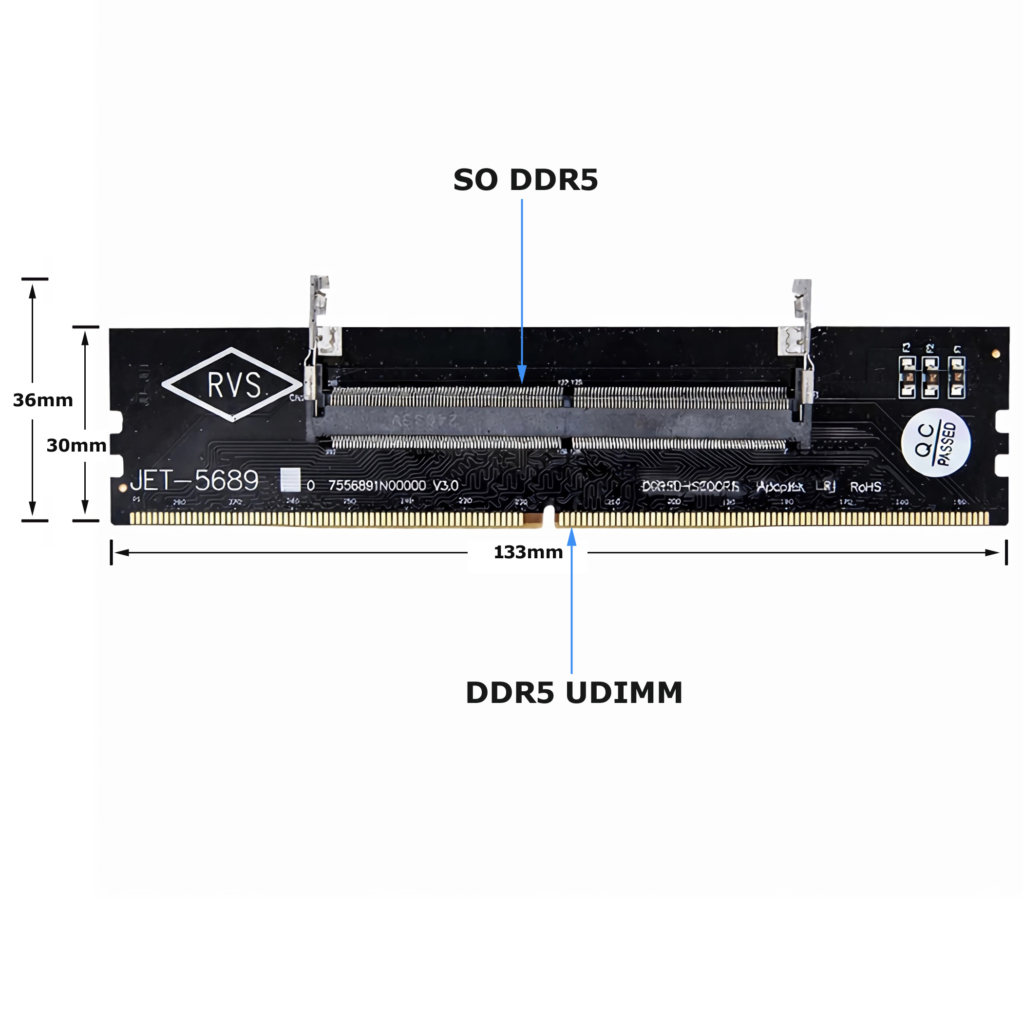 Ein schwarzes DDR5 UDIMM-RAM-Modul mit goldenen Pins und RVS-Logo.