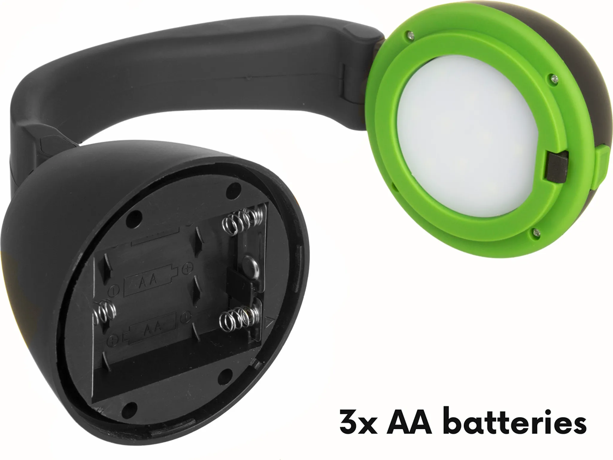 Schwarze Lampe mit offenem Batteriefach für 3 AA-Batterien und leuchtender grüner Lünette.