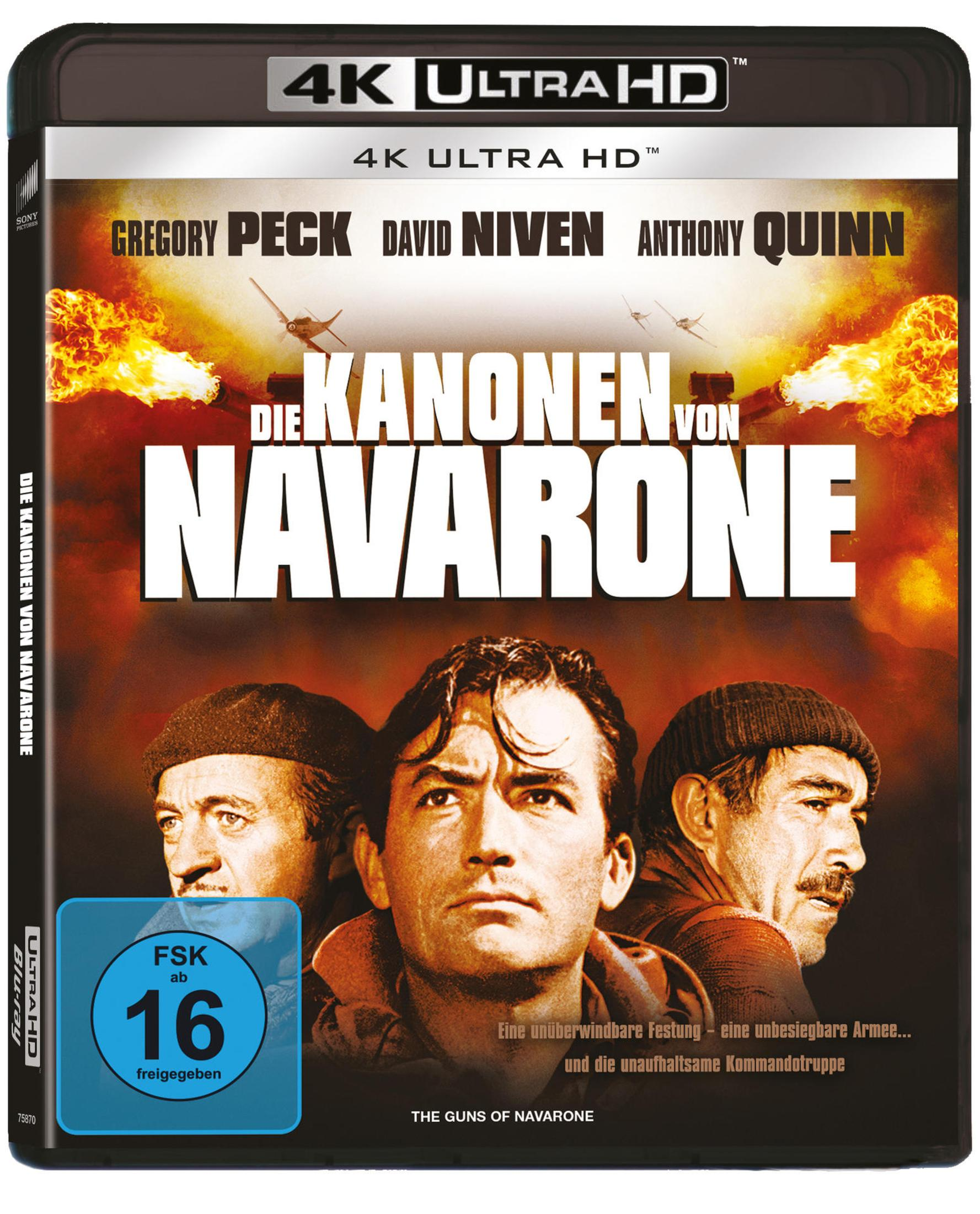Filmplakat mit Gregory Peck, David Niven, Anthony Quinn. Explosionen und Flugzeuge.