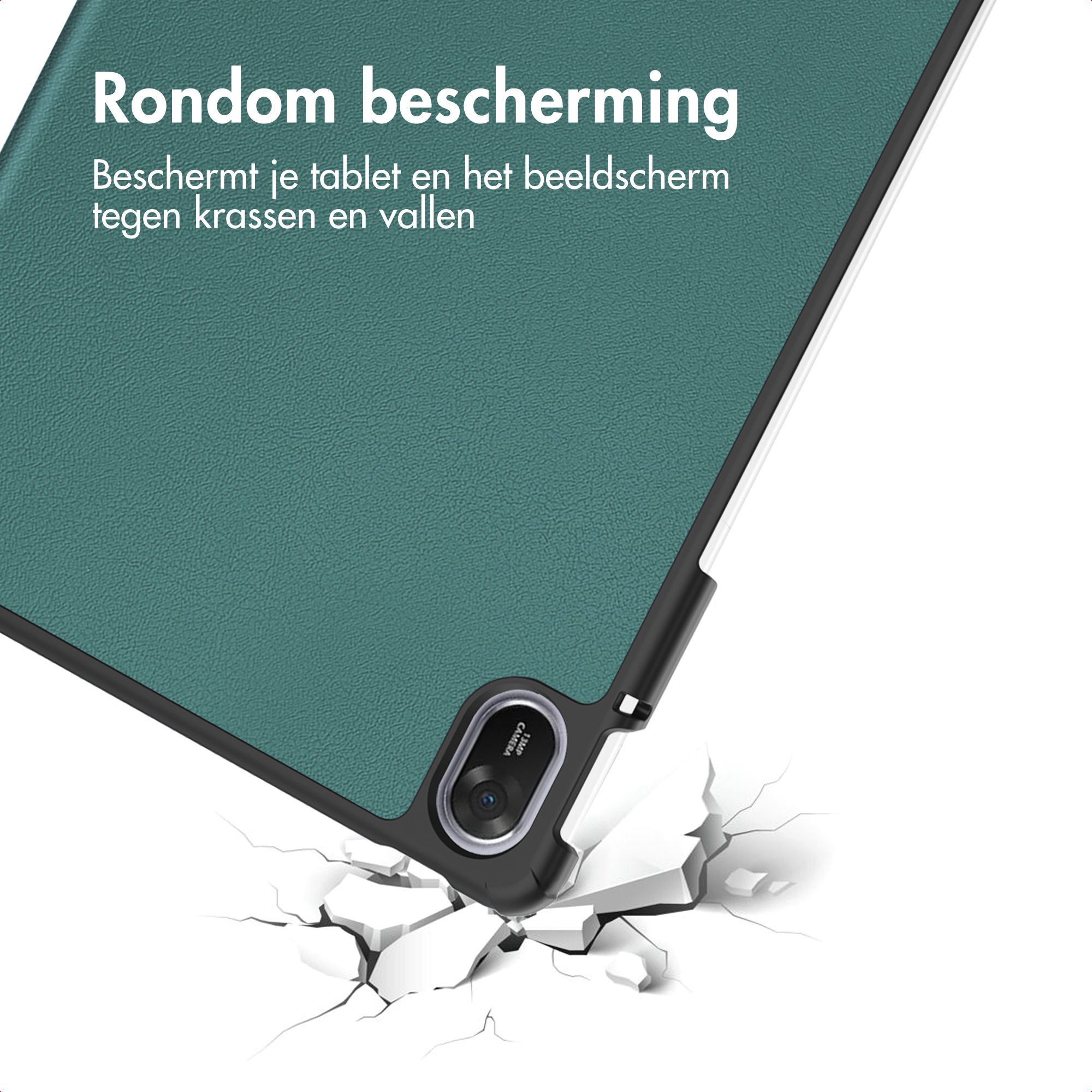 Groene hoes beschermt tablet tegen val, breekt witte ondergrond.