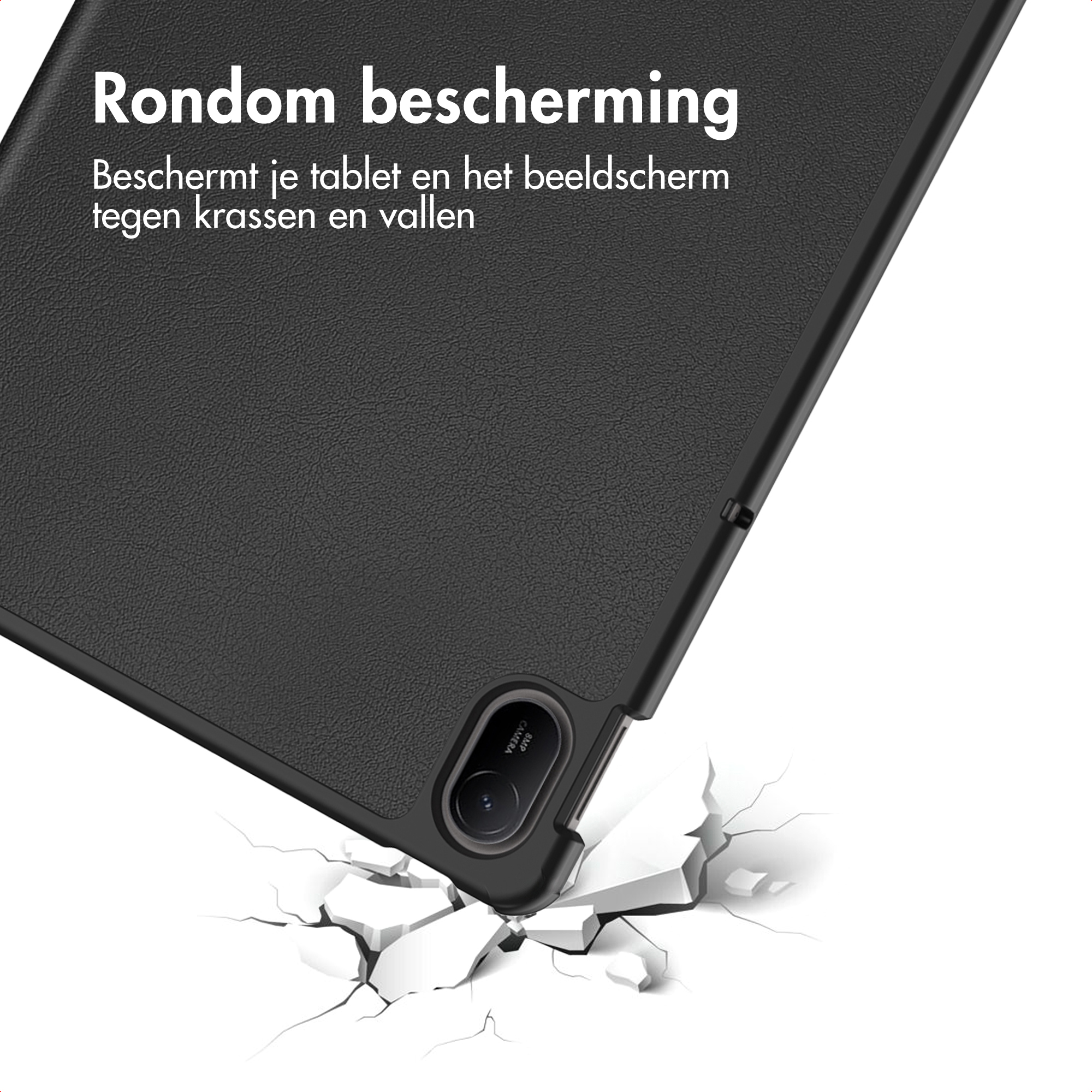 Coque noire pour tablette tombe et fissure sol blanc.
