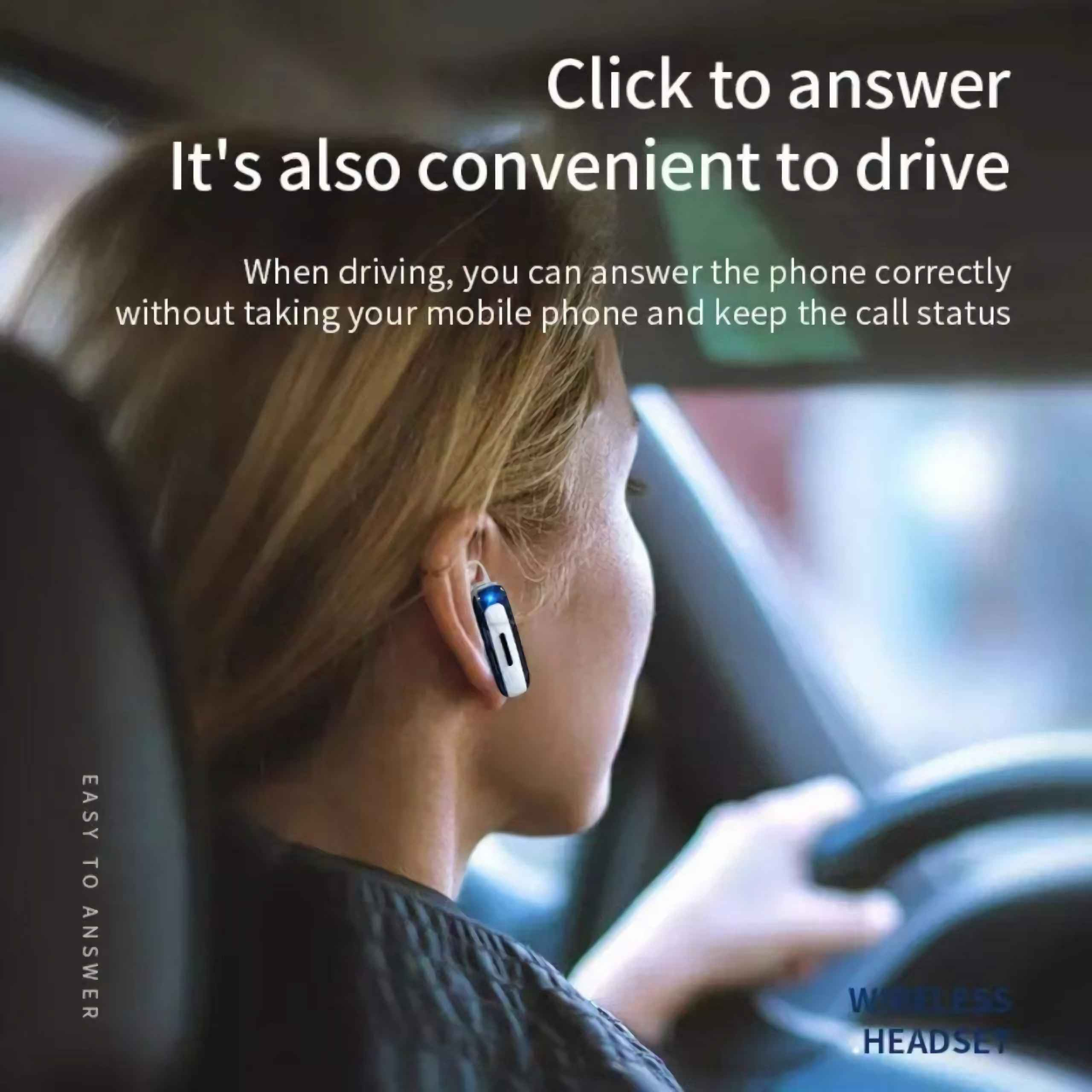 Eine Frau im Auto trägt einen kabellosen Headset-Ohrhörer.
