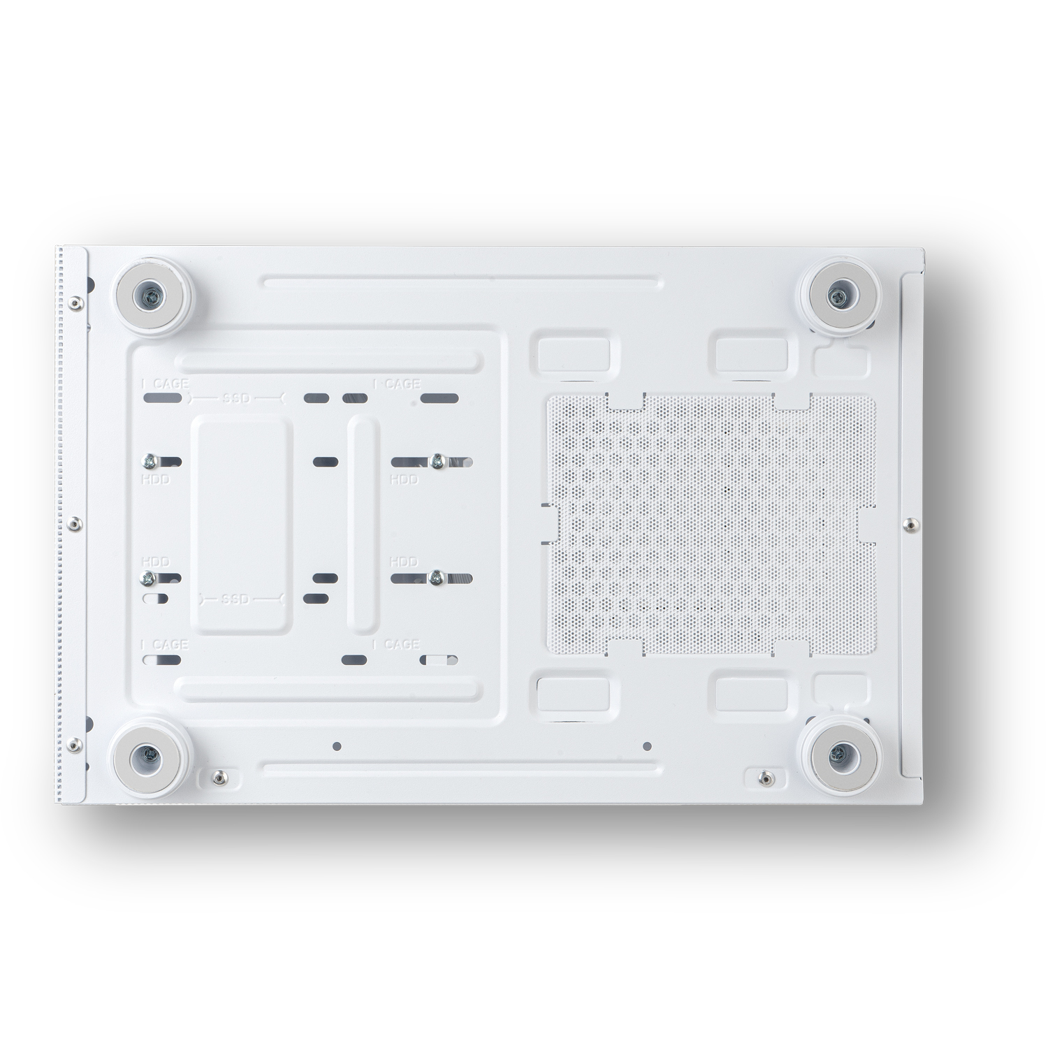 Spód białej obudowy komputera pokazujący mocowania śrubowe dla dysków SSD, HDD i klatek.