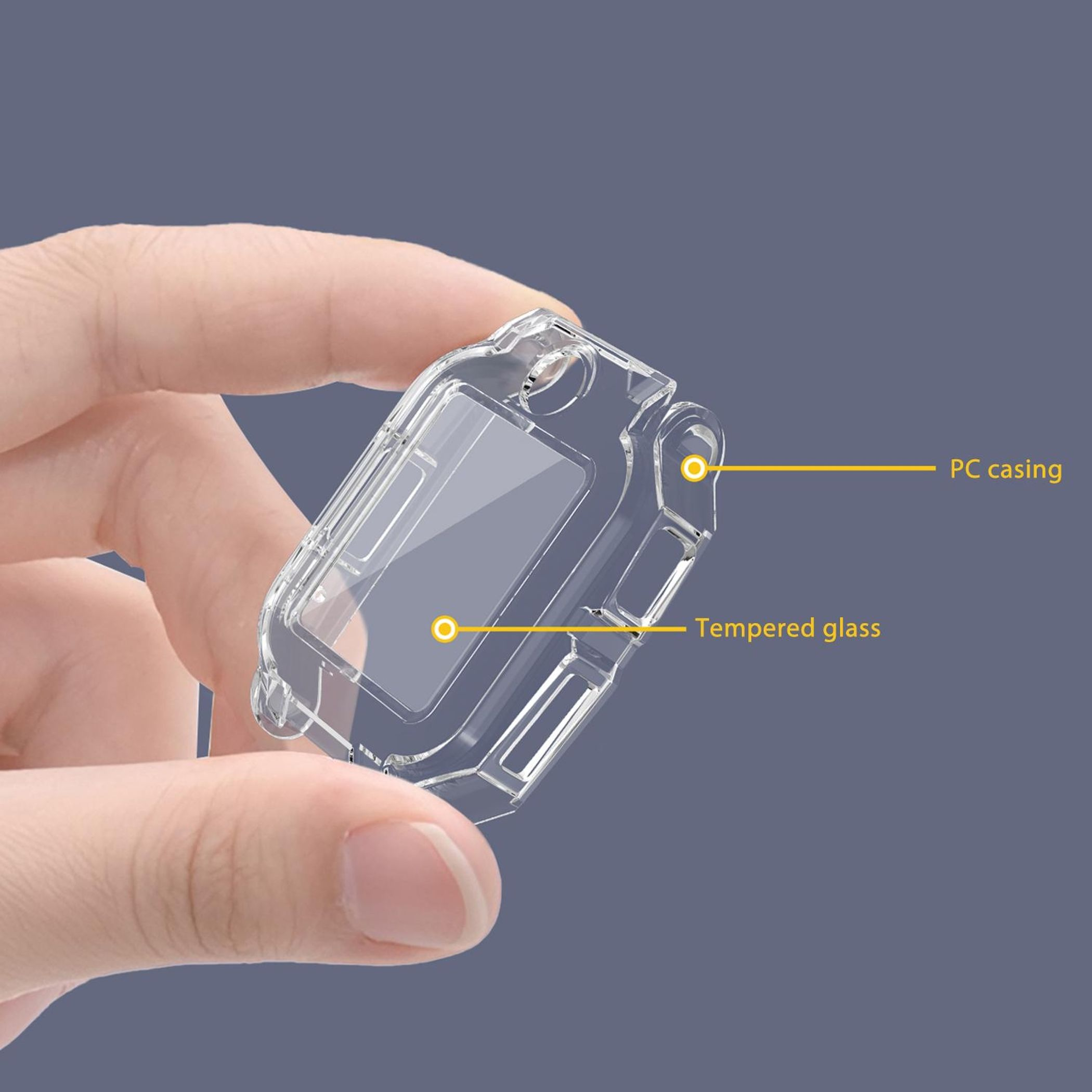 Eine Hand hält eine transparente Schutzhülle mit gehärtetem Glas für ein Gerät.