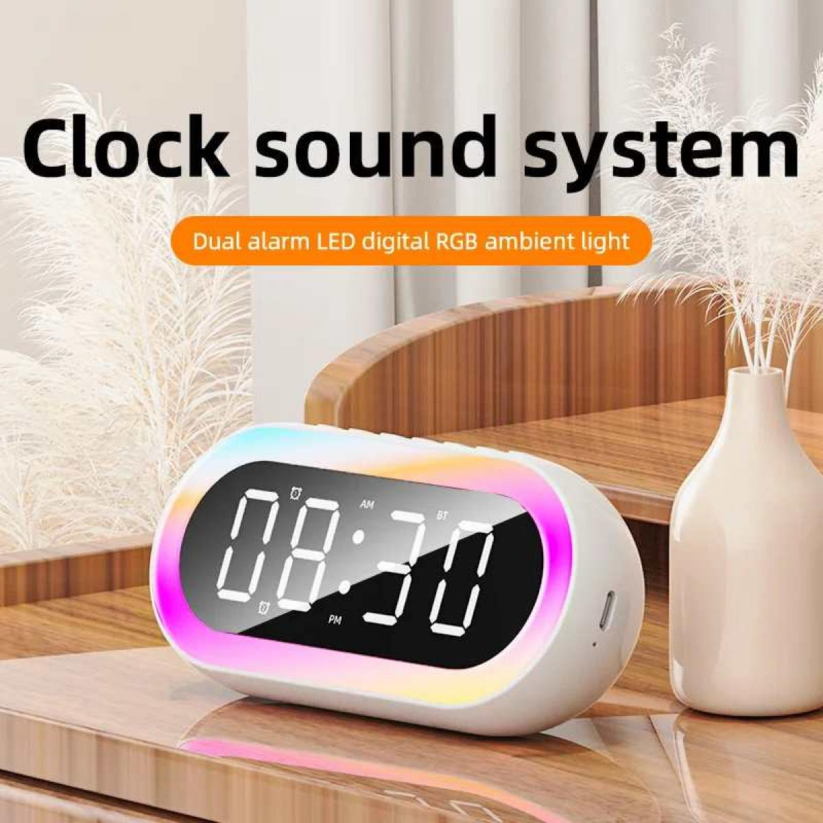 Digitaler Wecker mit RGB-Beleuchtung zeigt 08:30 an.