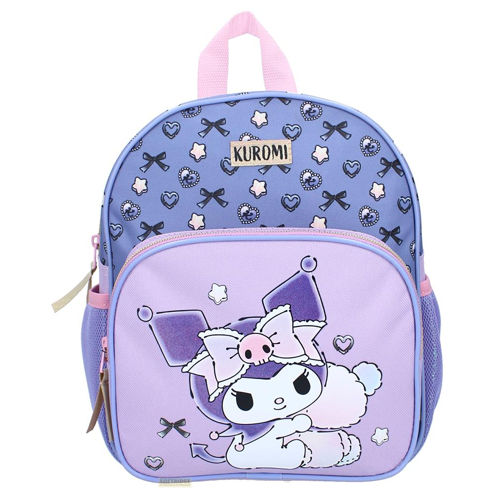 Mochila morada con diseño de Kuromi y estampado de lazos arriba.