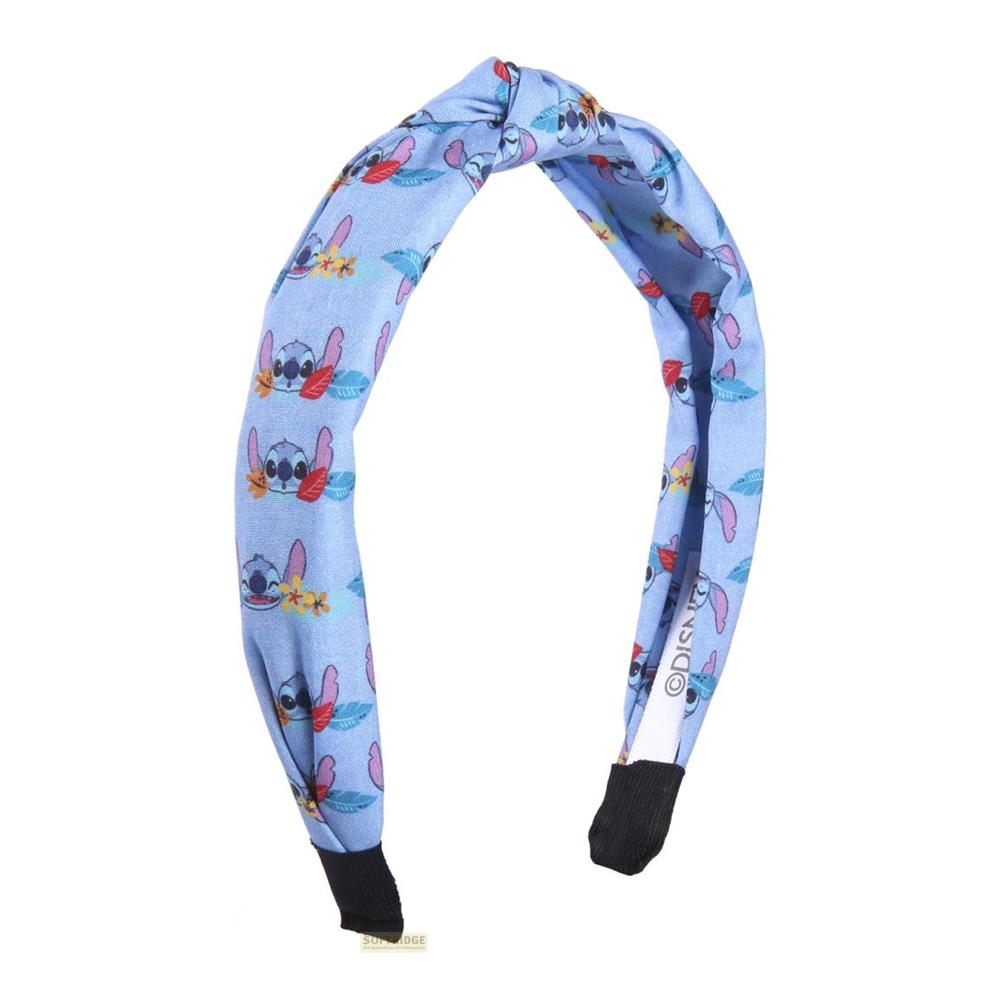 Ein hellblauer Haarreif mit Stitch-Motiv und Blumen.