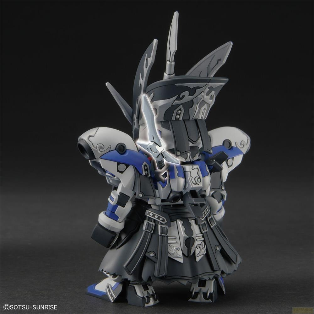 Un petit robot détaillé en gris, blanc et bleu, tenant des épées.