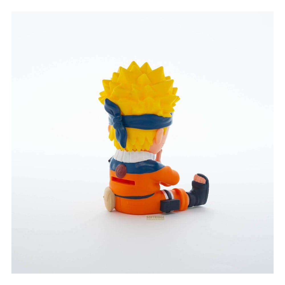 Una pequeña figura de Naruto sentada, viste ropa naranja con acentos azules.