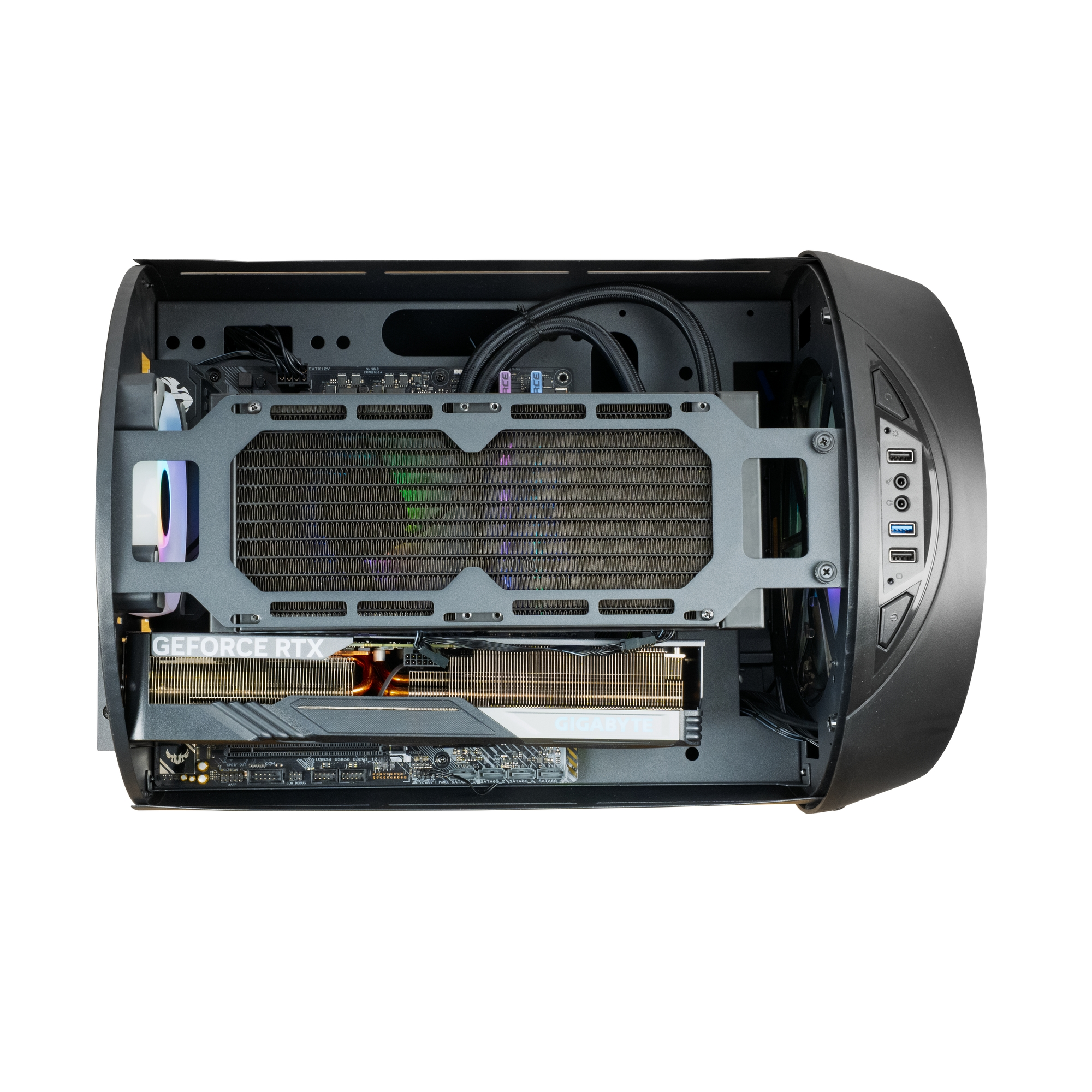 Interno di un PC da gaming con scheda grafica, ventola e porte.