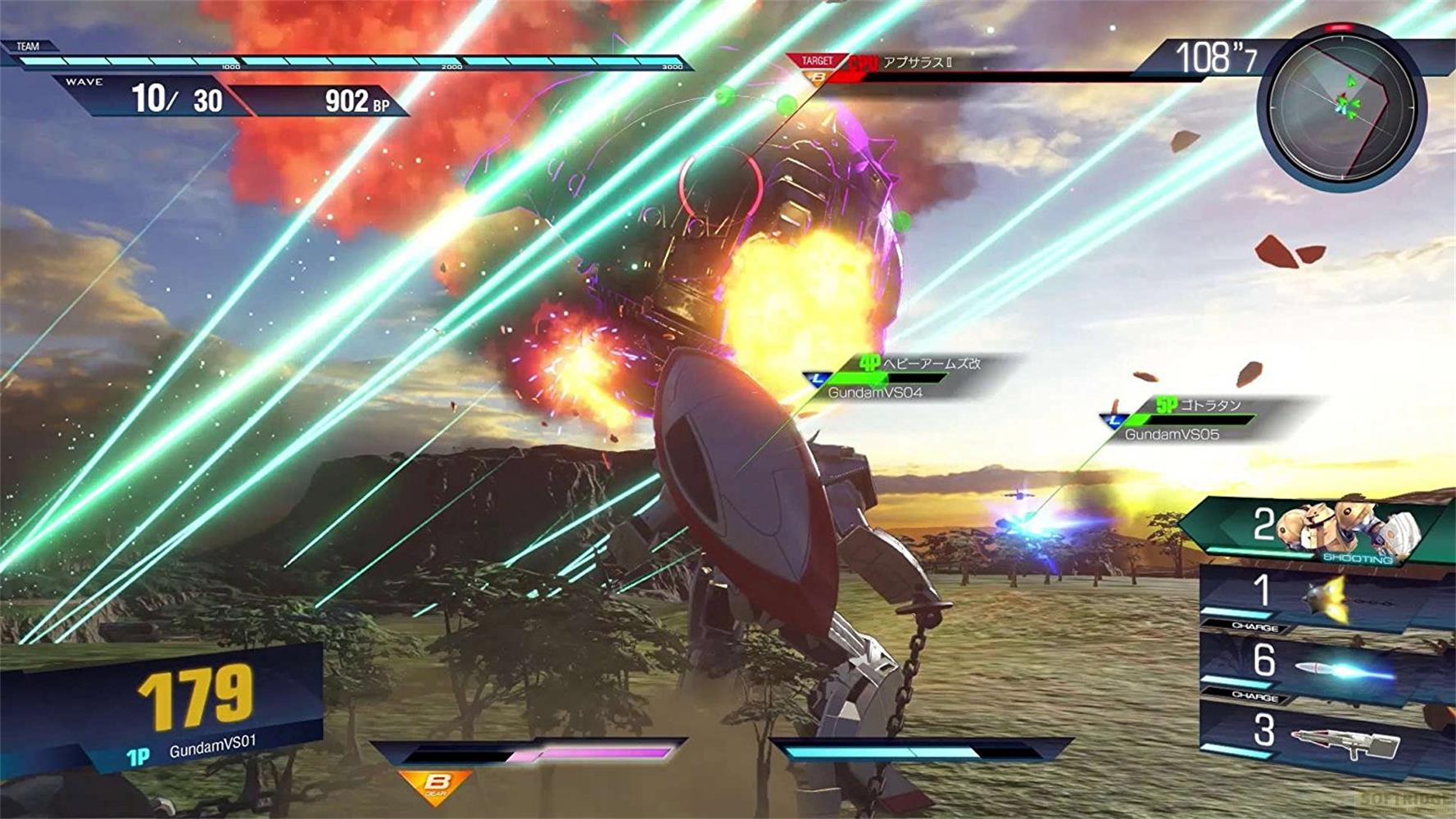 Bataille de Gundam avec des lasers verts et des explosions. Statistiques du joueur visibles.