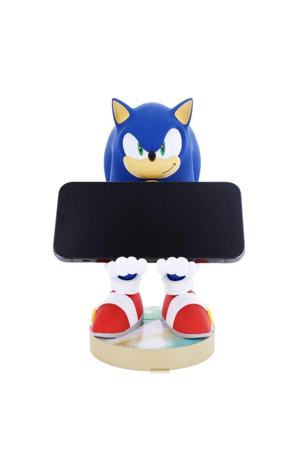 Sonic il Riccio tiene uno smartphone con le mani su un supporto.