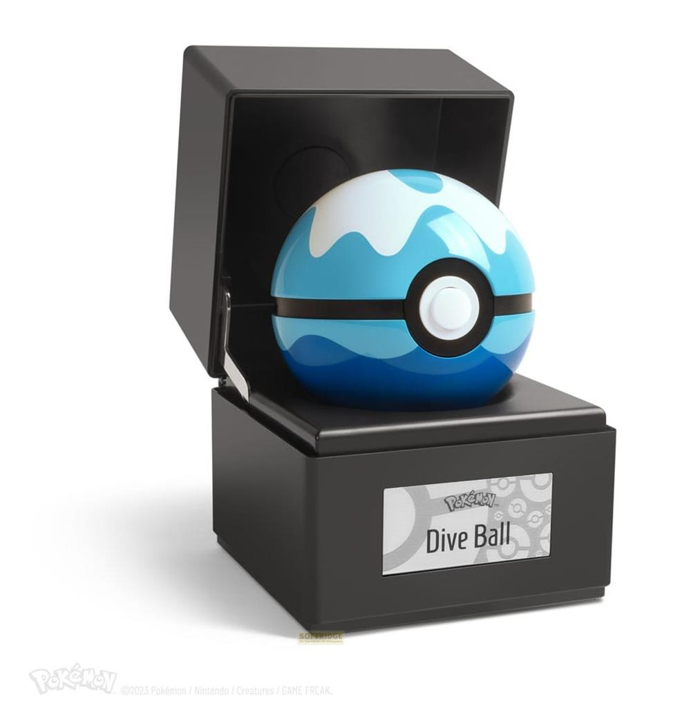 Un Poké Ball bleu avec des motifs ondulés dans une boète noire.