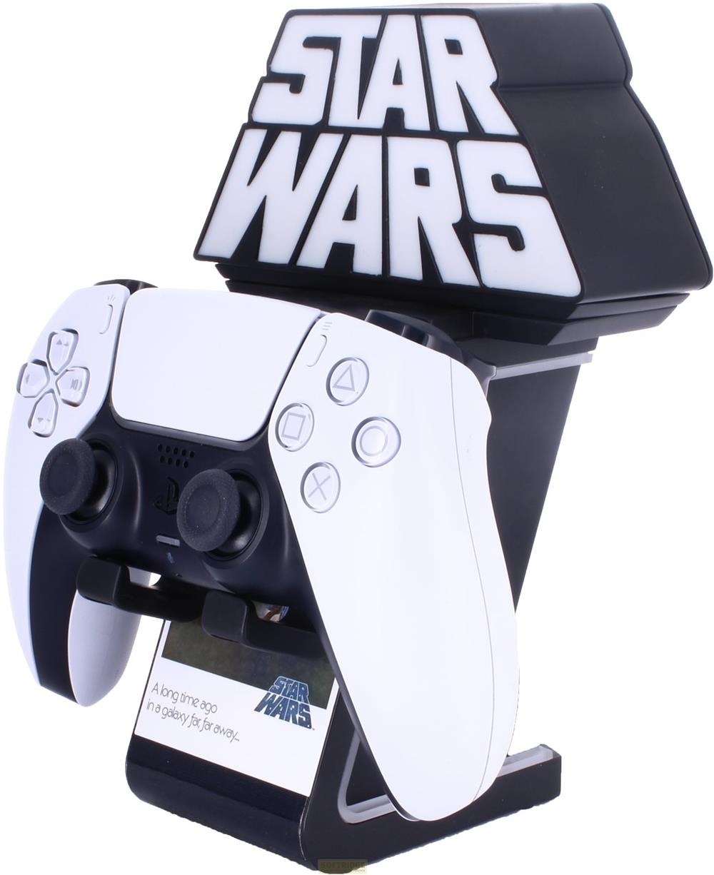 Ein weißer und schwarzer Star Wars Controllerständer hält einen weißen PS5-Controller.