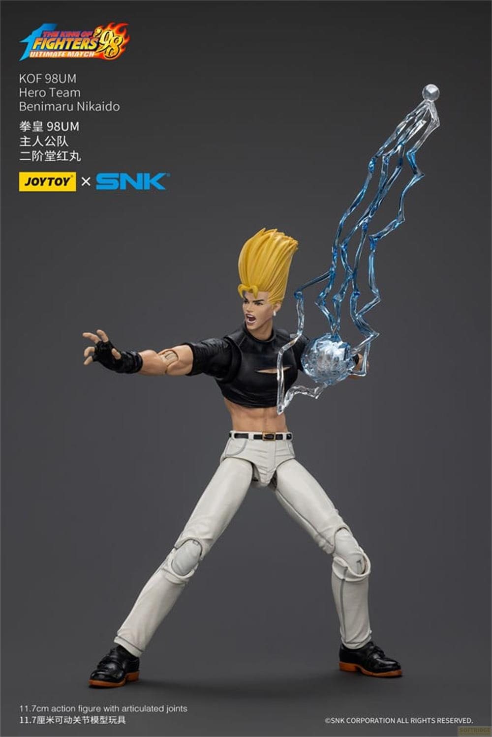 Action figure di Benimaru Nikaido con capelli biondi, top nero e pantaloni bianchi.