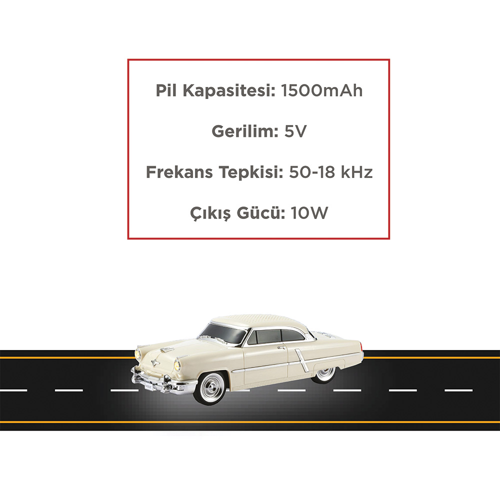 Teknik özelliklere sahip bir yolda krem rengi klasik otomobil.