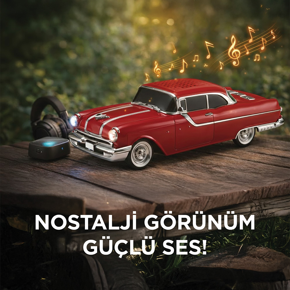 Kulaklık ve küçük bir hoparlörlü, kırmızı vintage araba hoparlörü.