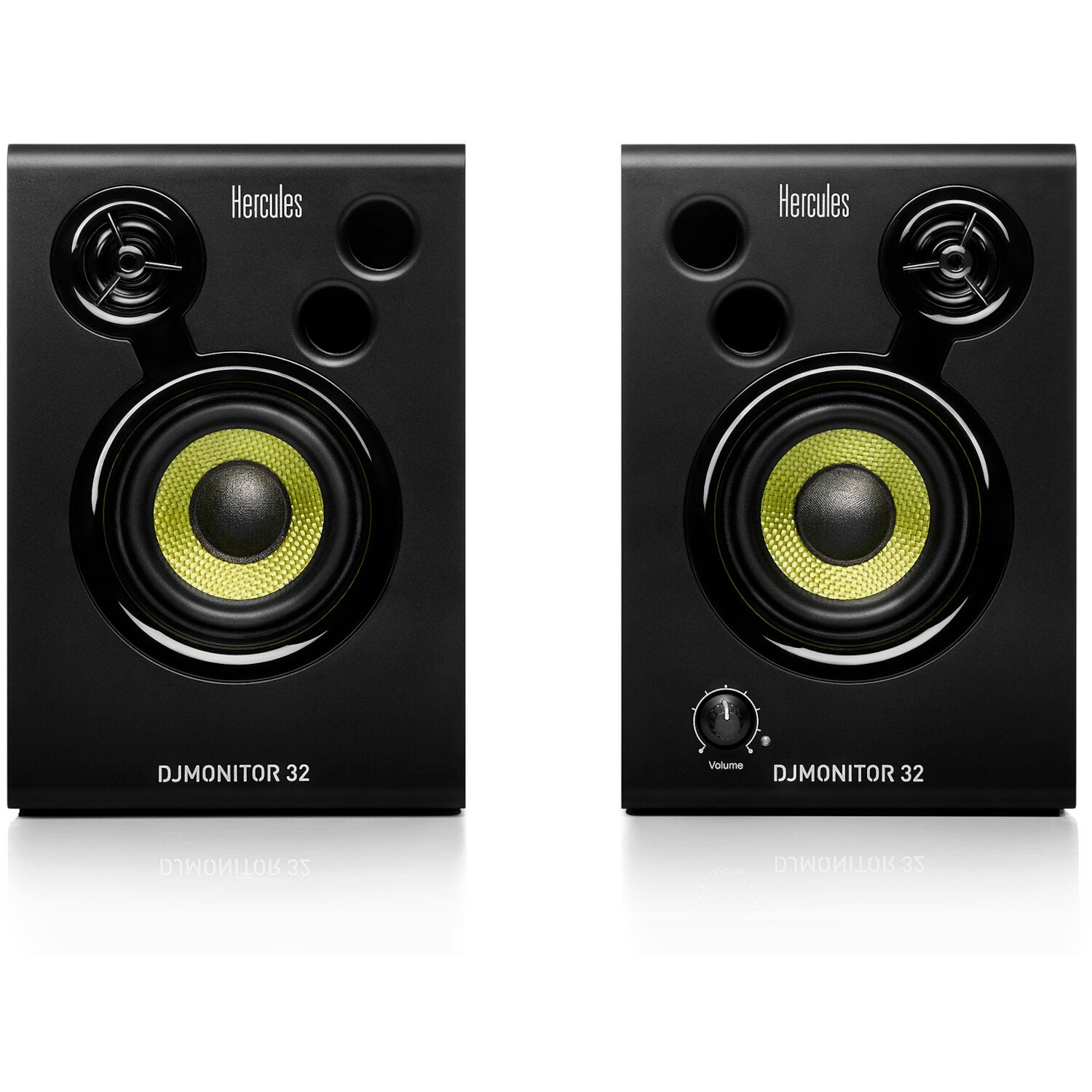 Twee zwarte Hercules DJ-monitoren met gele conussen op witte achtergrond.