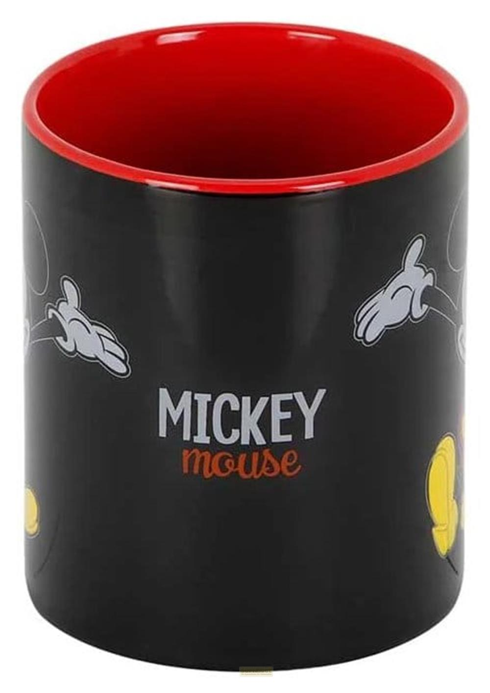 Schwarze Tasse mit rotem Innenraum und Mickey Maus-Motiv.