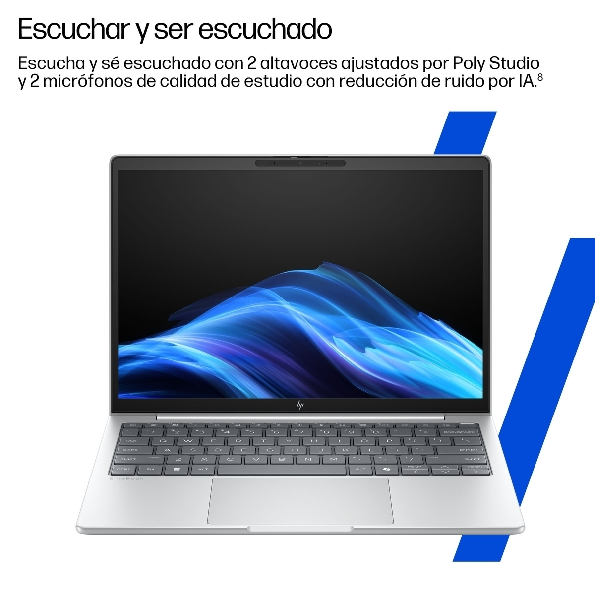 Un portátil plateado con un diseño abstracto azul en la pantalla.
