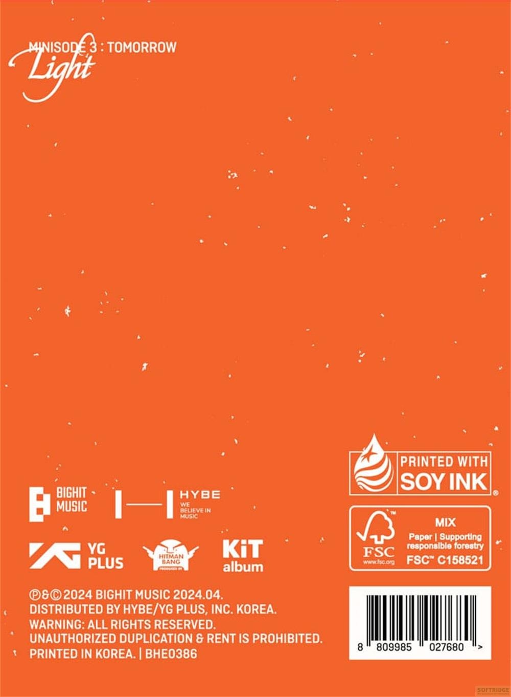 Fond orange avec logos BIGHIT MUSIC, HYBE, YG PLUS et texte.
