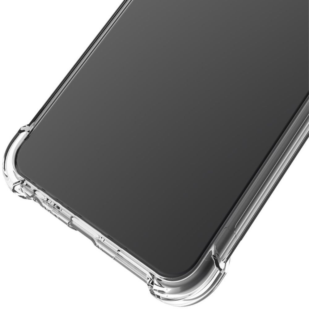 Coque de protection transparente avec coins renforcés pour smartphone.