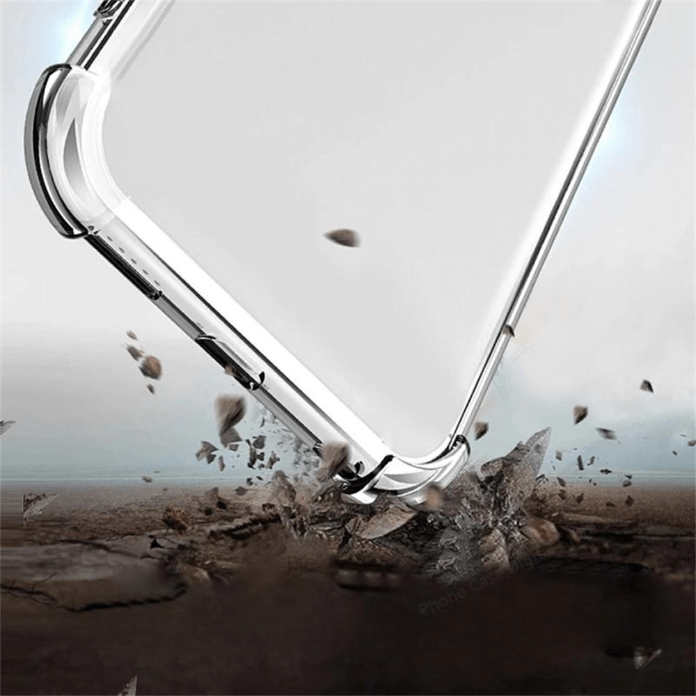 Une coque de téléphone transparente frappe le sol et se brise.
