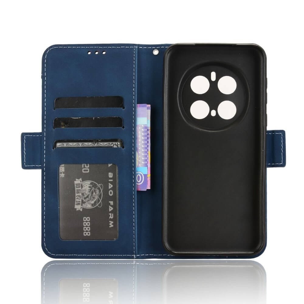 Un étui de téléphone bleu avec des fentes pour cartes et des billets roulés.