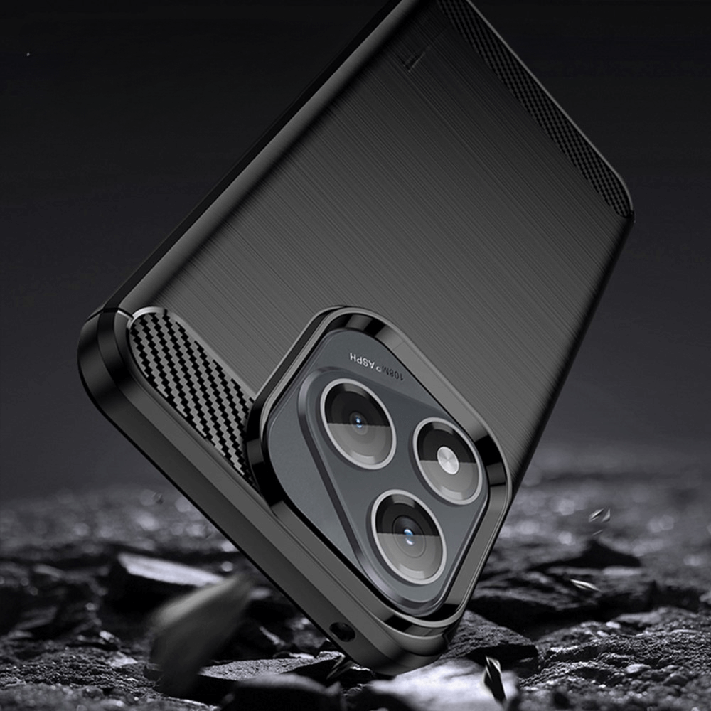Coque de téléphone noire finition texturée et bosse caméra sur surface rocheuse sombre.