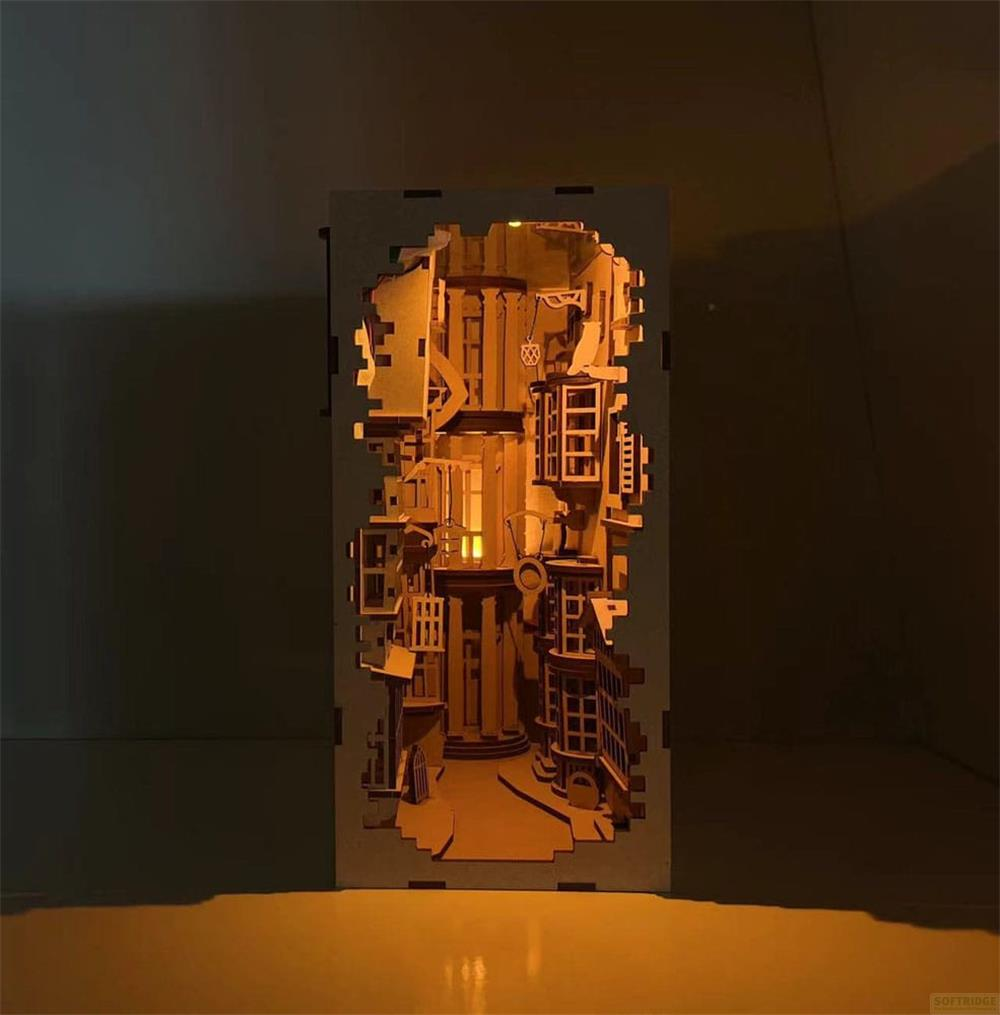 Un modello in legno dettagliato e illuminato di un vicolo con edifici e finestre.