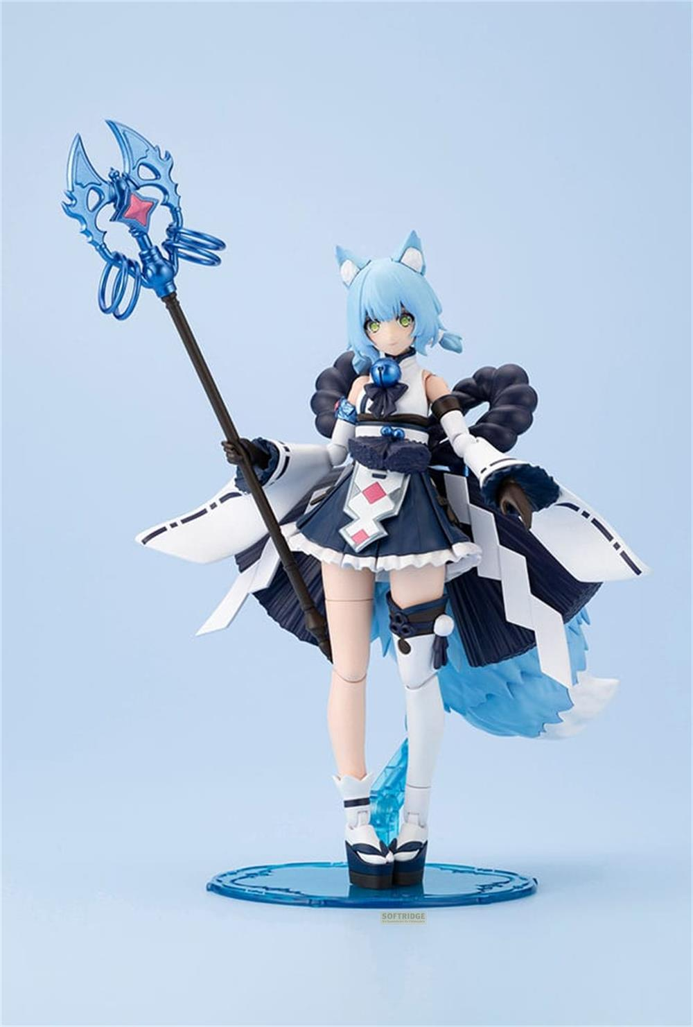 Anime-Figur mit blauen Haaren, Katzenohren, die einen blauen Stab hält, in dunkelblauer und weißer Kleidung.
