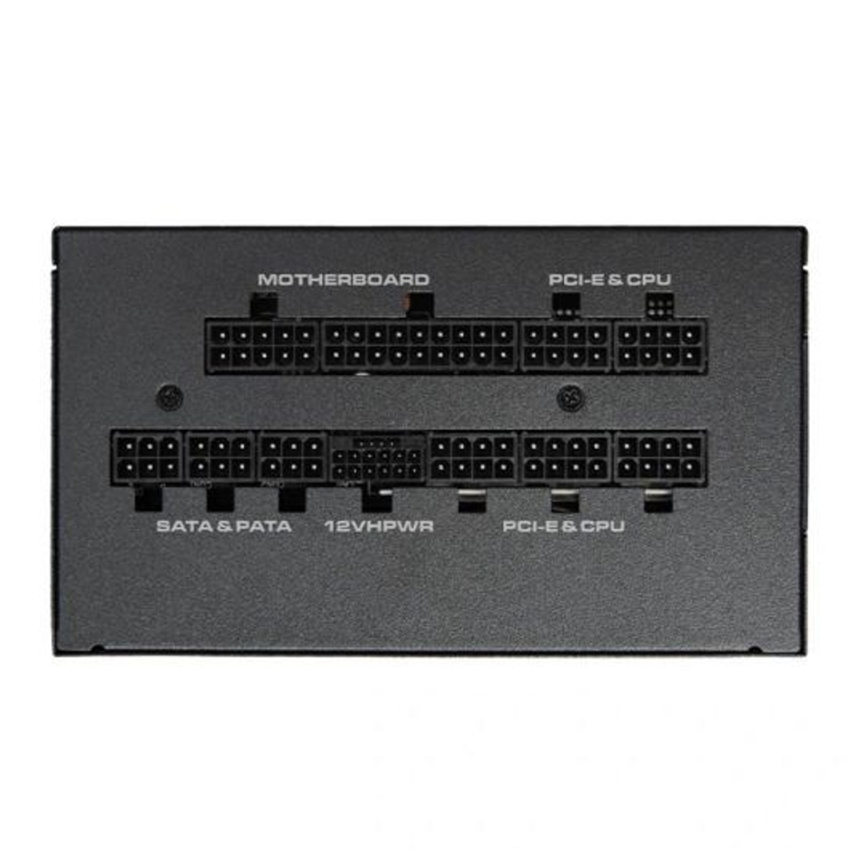 Czarny zasilacz z portami opisanymi dla Płyty głównej, PCIe i CPU, SATA i PATA, 12VHPWR.