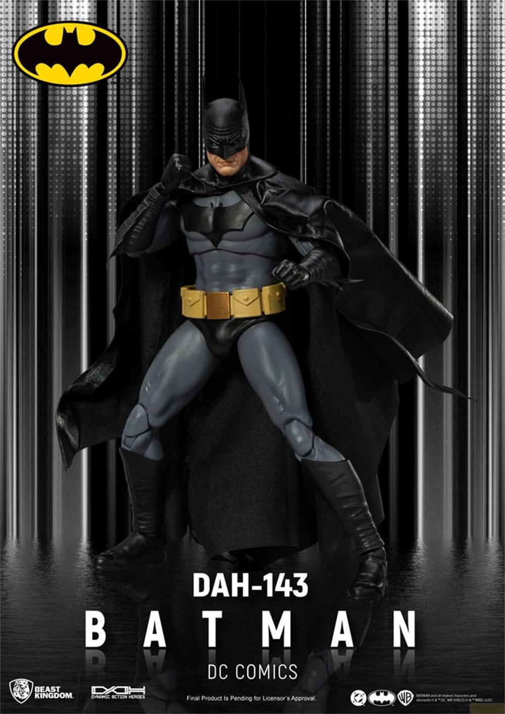Actionfigur von Batman in grauem Anzug, goldener Gürtel, schwarzer Umhang.