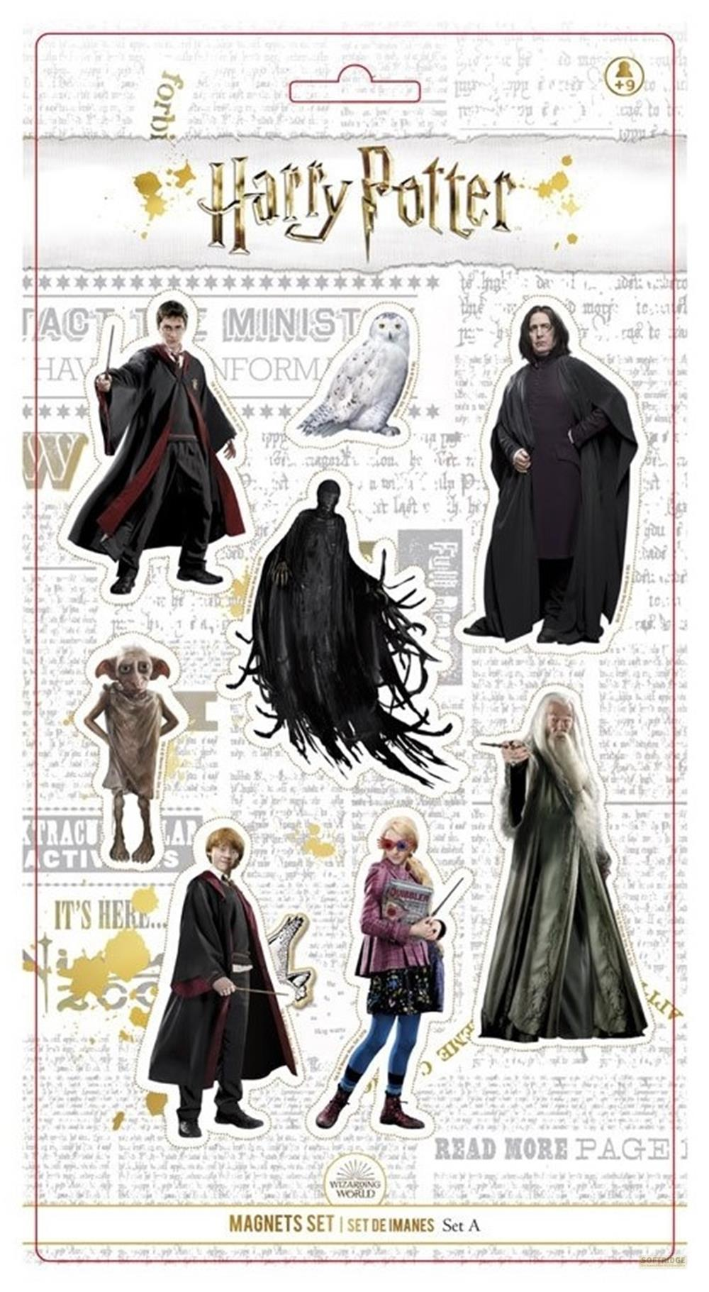 Harry Potter Stickerbogen mit Charakteren wie Harry, Dobby, Snape, Dumbledore, Luna und Eule.