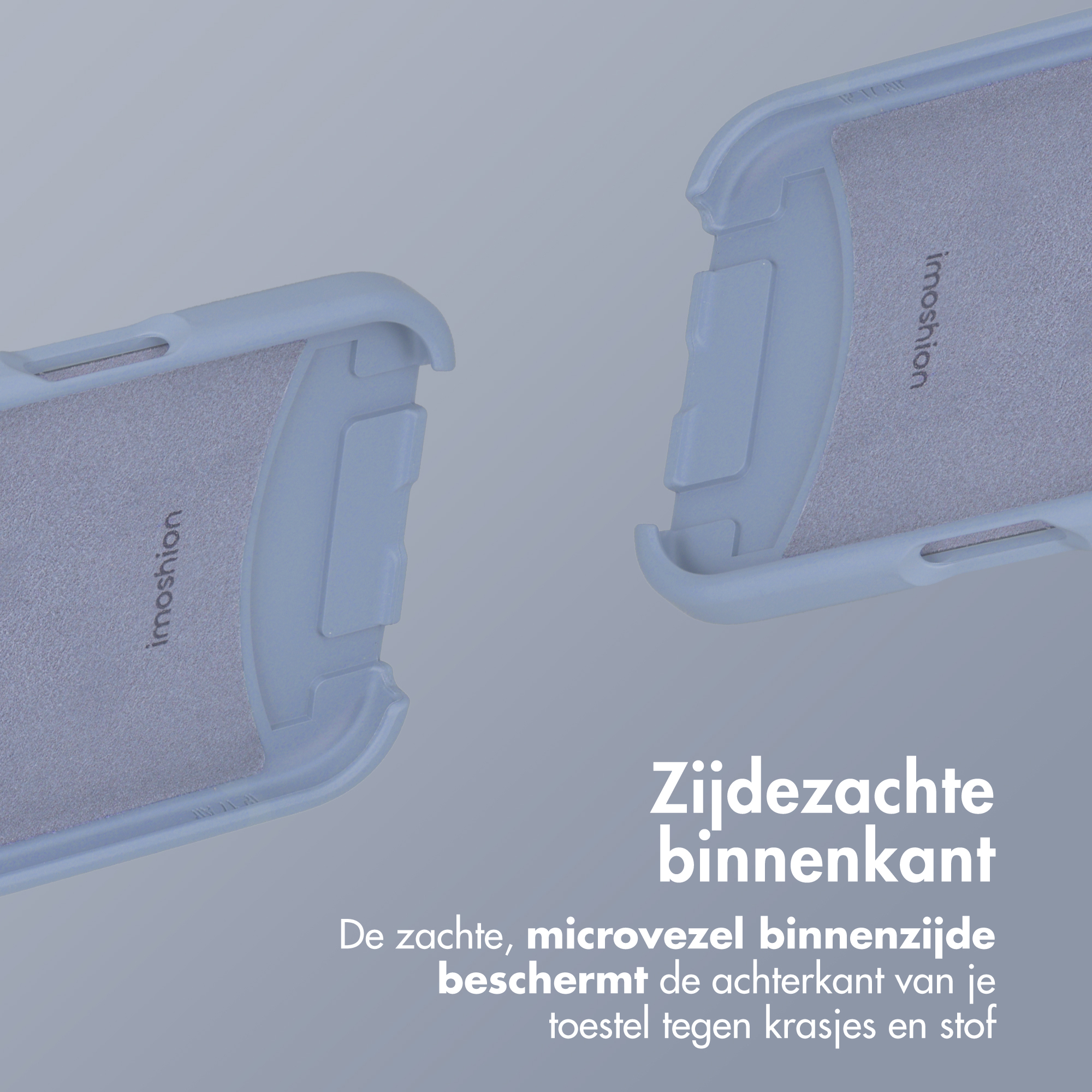 Twee lichtblauwe telefoonhoesjes met zachte voering, logo.