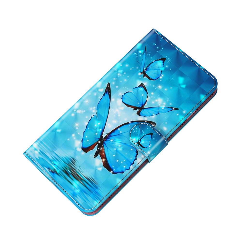 Custodia a libro blu con farfalle, sfondo scintillante e riflesso sull'acqua.