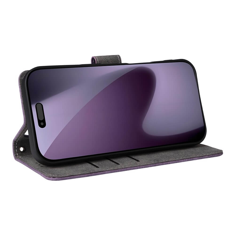 Custodia viola per telefono aperta, con uno smartphone all'interno.