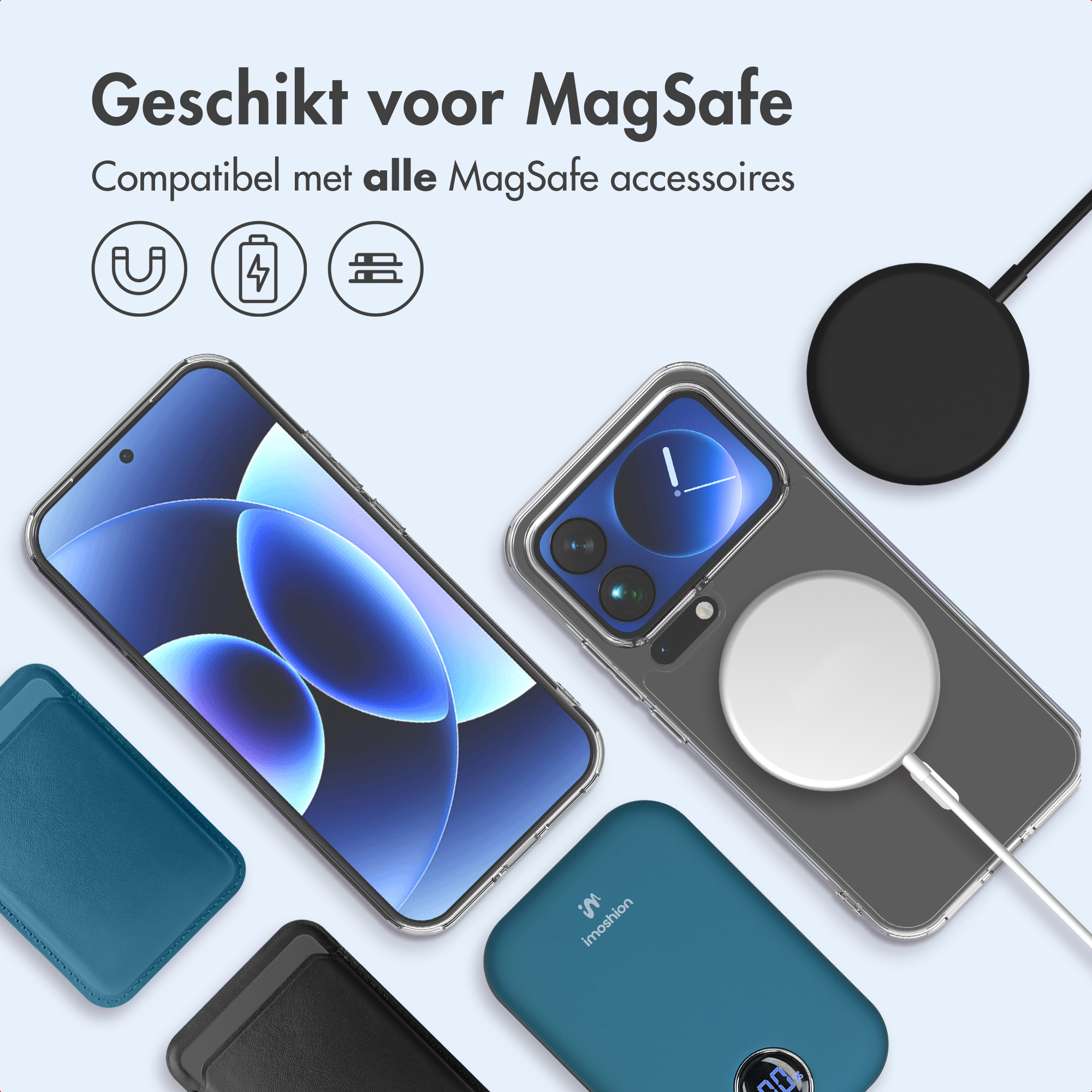 Uno smartphone con accessori MagSafe, tra cui una base di ricarica e un power bank.
