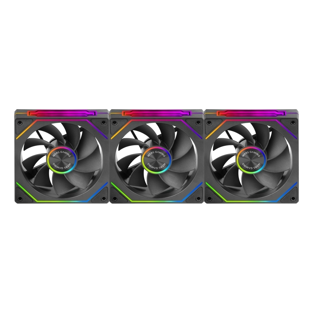 Tres ventiladores de PC negros con iluminación RGB sobre fondo blanco.