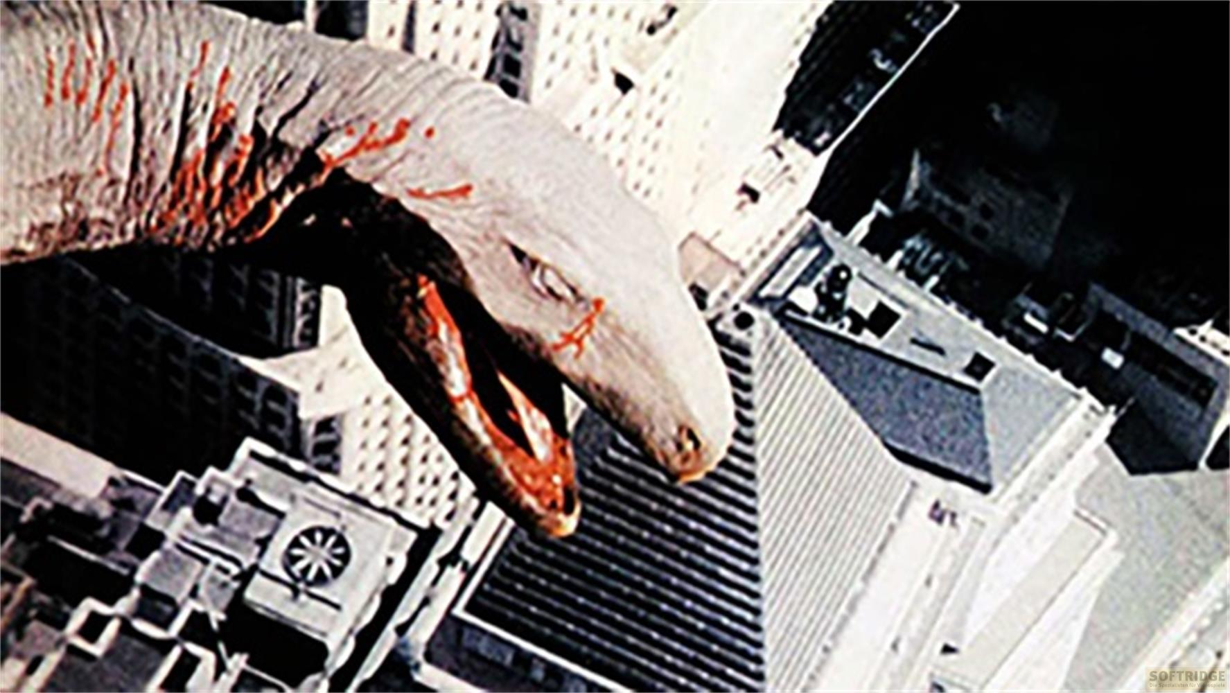 Un drago gigante, macchiato di sangue, vola su una città.