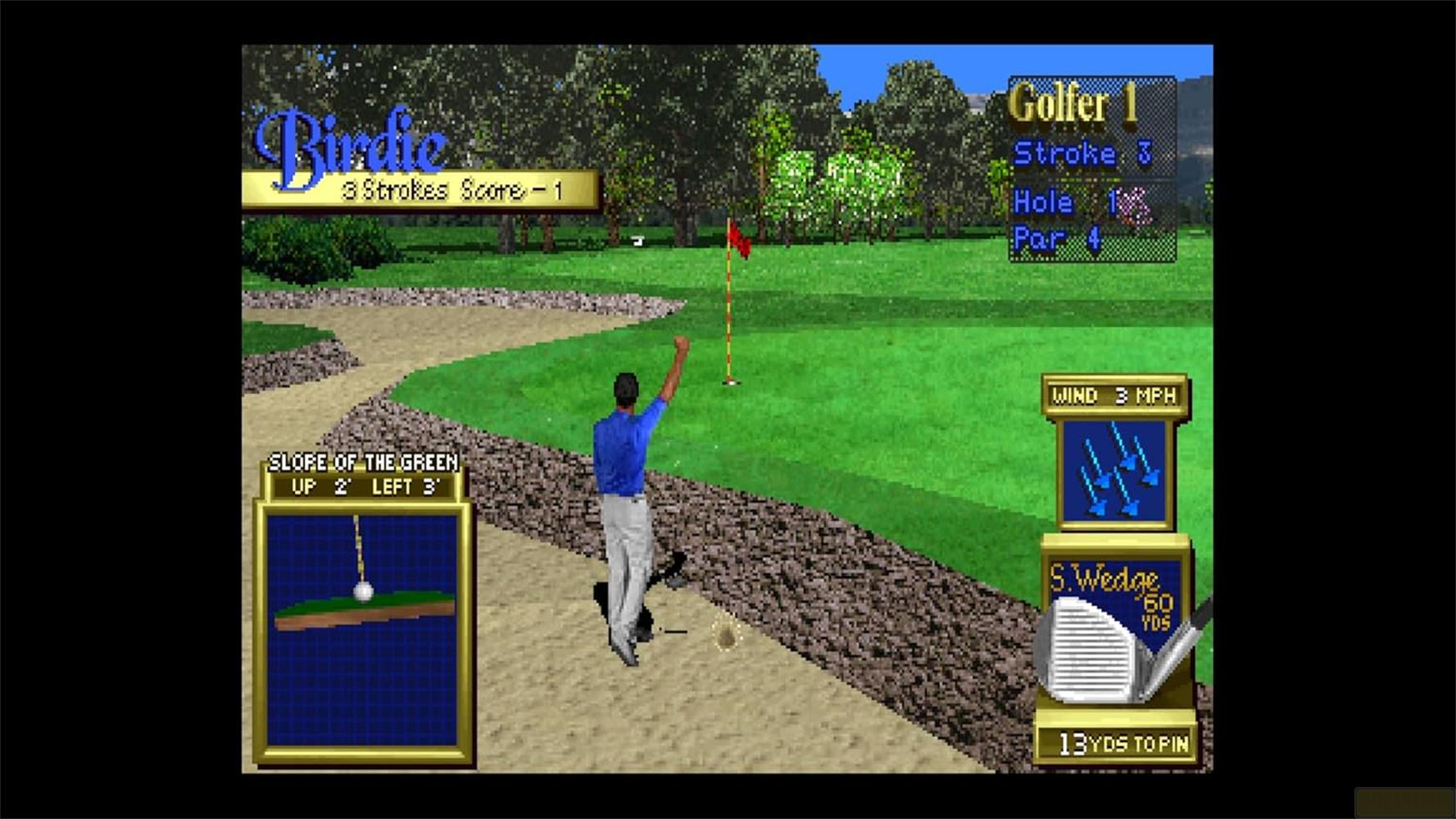Un golfeur célèbre sur un terrain de golf vert avec un drapeau et un bunker.